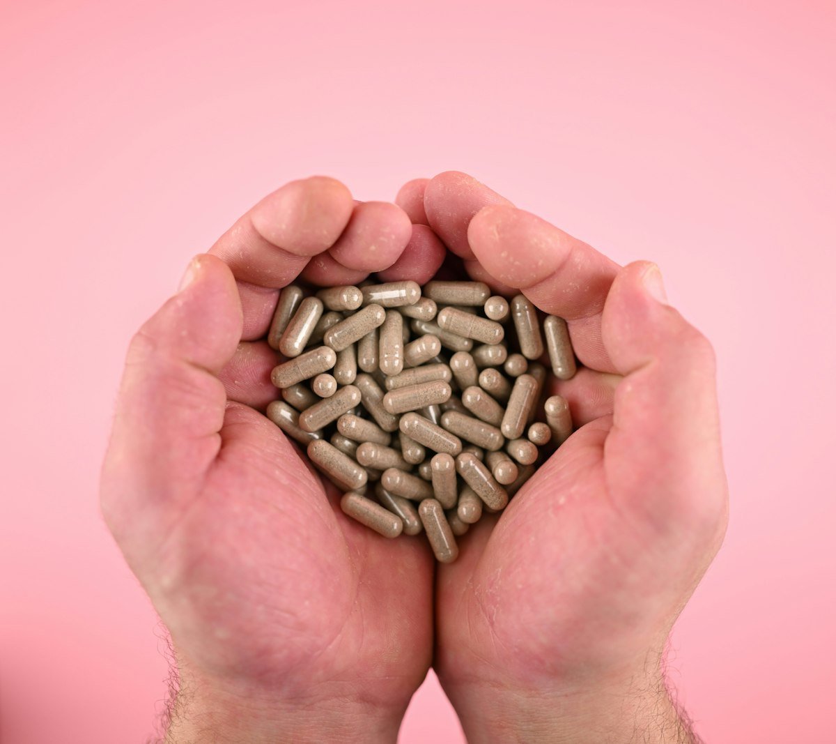 Comparație între albastru de metilen în capsule și albastru de metilen în picături