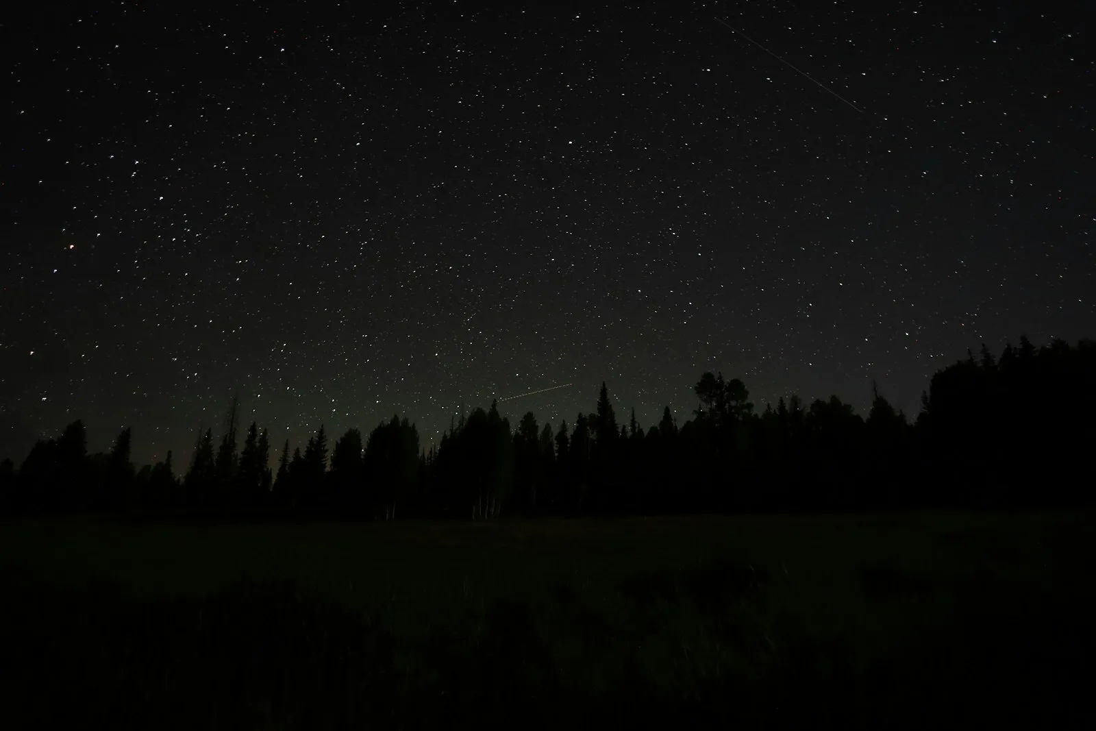 Methylene blue and sleep: a calm night sky illustrating how to time methylene blue doses to protect sleep